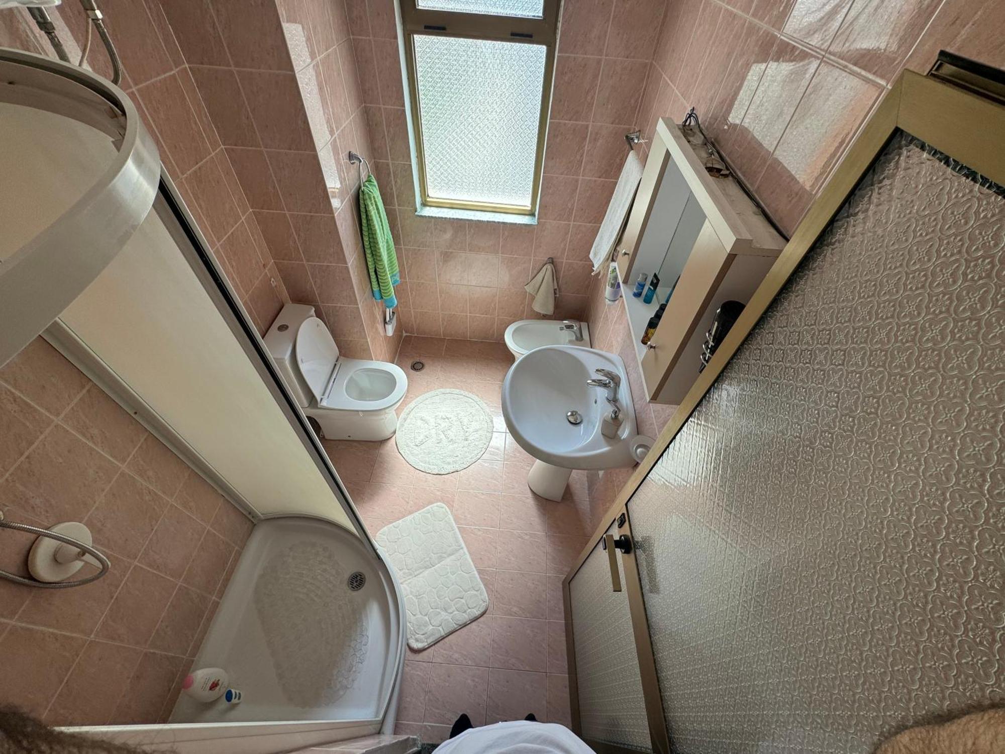 Cozy 1-Bedroom Flat, Beachside Durrës 外观 照片